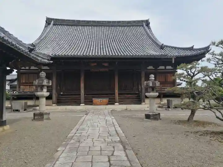 浄厳院の本殿・本堂