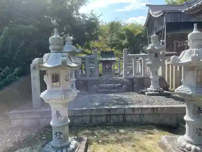 楠村神社の末社・摂社