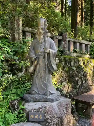 榛名神社の像