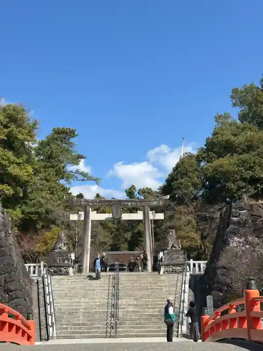 武田神社の{uncategorized: "未分類", other: "その他", undefined: "問題あり", building: "その他建物", grave: "お墓", sacred_gate: "鳥居", guardian: "狛犬", statue: "像", buddha: "仏像", history: "歴史", nature: "自然", garden: "庭園", animal: "動物", pagoda: "塔", temizu: "手水舎", mountain_gate: "山門・神門", sanctuary: "本殿・本堂", subordinate: "末社・摂社", art: "芸術", scenery: "景色", jizo: "地蔵", ema: "絵馬", goshuin: "御朱印", omikuji: "おみくじ", items: "授与品その他", amulet: "お守り", goshuincho: "御朱印帳", eats: "食事", festival: "お祭り", votive_dance: "神楽", shichigosan: "七五三参", wedding: "結婚式", experience: "体験その他", initially: "初詣", around: "周辺", anti_infection: "感染症対策"}