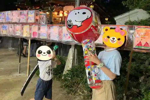 伊川谷惣社の{uncategorized: "未分類", other: "その他", undefined: "問題あり", building: "その他建物", grave: "お墓", sacred_gate: "鳥居", guardian: "狛犬", statue: "像", buddha: "仏像", history: "歴史", nature: "自然", garden: "庭園", animal: "動物", pagoda: "塔", temizu: "手水舎", mountain_gate: "山門・神門", sanctuary: "本殿・本堂", subordinate: "末社・摂社", art: "芸術", scenery: "景色", jizo: "地蔵", ema: "絵馬", goshuin: "御朱印", omikuji: "おみくじ", items: "授与品その他", amulet: "お守り", goshuincho: "御朱印帳", eats: "食事", festival: "お祭り", votive_dance: "神楽", shichigosan: "七五三参", wedding: "結婚式", experience: "体験その他", initially: "初詣", around: "周辺", anti_infection: "感染症対策"}