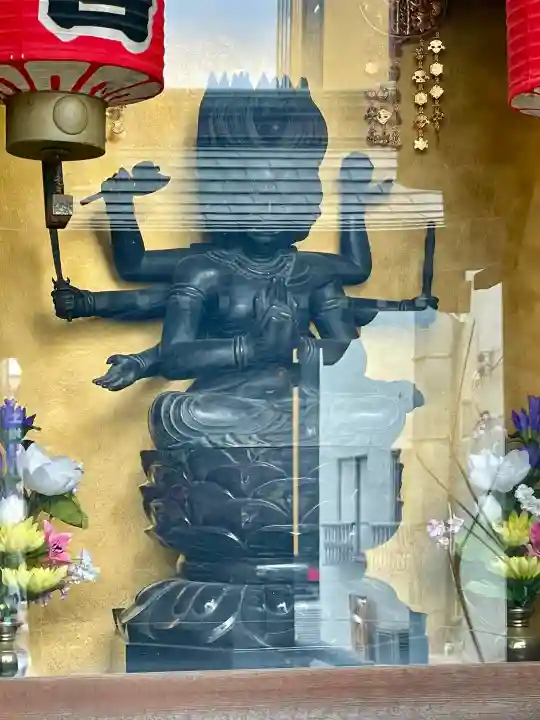 大観音寺の{uncategorized: "未分類", other: "その他", undefined: "問題あり", building: "その他建物", grave: "お墓", sacred_gate: "鳥居", guardian: "狛犬", statue: "像", buddha: "仏像", history: "歴史", nature: "自然", garden: "庭園", animal: "動物", pagoda: "塔", temizu: "手水舎", mountain_gate: "山門・神門", sanctuary: "本殿・本堂", subordinate: "末社・摂社", art: "芸術", scenery: "景色", jizo: "地蔵", ema: "絵馬", goshuin: "御朱印", omikuji: "おみくじ", items: "授与品その他", amulet: "お守り", goshuincho: "御朱印帳", eats: "食事", festival: "お祭り", votive_dance: "神楽", shichigosan: "七五三参", wedding: "結婚式", experience: "体験その他", initially: "初詣", around: "周辺", anti_infection: "感染症対策"}