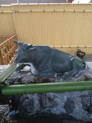 羽田神社の手水舎