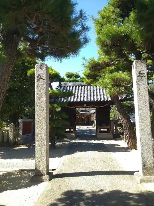 春日神社の山門・神門