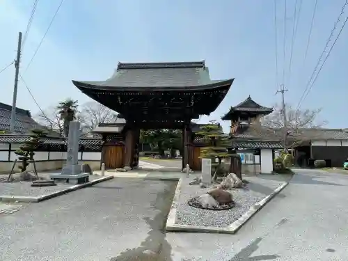 明照寺の{uncategorized: "未分類", other: "その他", undefined: "問題あり", building: "その他建物", grave: "お墓", sacred_gate: "鳥居", guardian: "狛犬", statue: "像", buddha: "仏像", history: "歴史", nature: "自然", garden: "庭園", animal: "動物", pagoda: "塔", temizu: "手水舎", mountain_gate: "山門・神門", sanctuary: "本殿・本堂", subordinate: "末社・摂社", art: "芸術", scenery: "景色", jizo: "地蔵", ema: "絵馬", goshuin: "御朱印", omikuji: "おみくじ", items: "授与品その他", amulet: "お守り", goshuincho: "御朱印帳", eats: "食事", festival: "お祭り", votive_dance: "神楽", shichigosan: "七五三参", wedding: "結婚式", experience: "体験その他", initially: "初詣", around: "周辺", anti_infection: "感染症対策"}