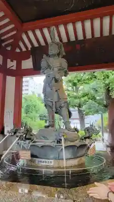 浅草寺の手水舎