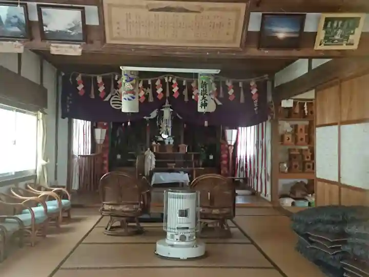 新嶽大神の本殿・本堂