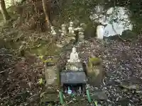 不動堂の{uncategorized: "未分類", other: "その他", undefined: "問題あり", building: "その他建物", grave: "お墓", sacred_gate: "鳥居", guardian: "狛犬", statue: "像", buddha: "仏像", history: "歴史", nature: "自然", garden: "庭園", animal: "動物", pagoda: "塔", temizu: "手水舎", mountain_gate: "山門・神門", sanctuary: "本殿・本堂", subordinate: "末社・摂社", art: "芸術", scenery: "景色", jizo: "地蔵", ema: "絵馬", goshuin: "御朱印", omikuji: "おみくじ", items: "授与品その他", amulet: "お守り", goshuincho: "御朱印帳", eats: "食事", festival: "お祭り", votive_dance: "神楽", shichigosan: "七五三参", wedding: "結婚式", experience: "体験その他", initially: "初詣", around: "周辺", anti_infection: "感染症対策"}