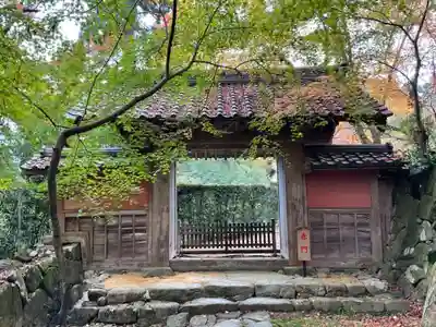 金剛輪寺の山門・神門