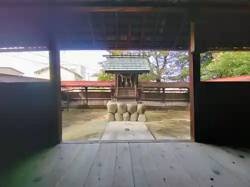 十二柱社（多気中町）の本殿・本堂