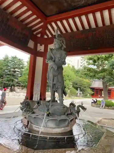 浅草寺の手水舎