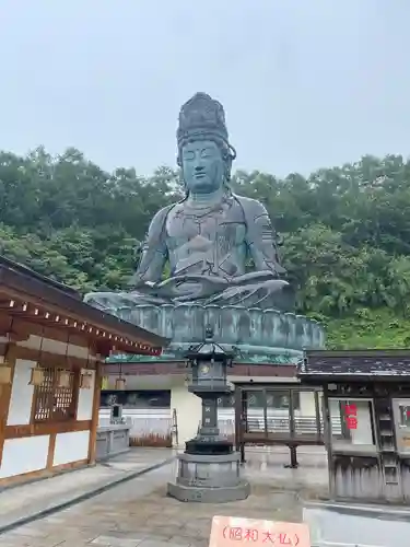 青龍寺(昭和大仏)の仏像