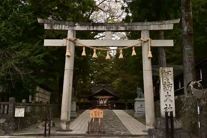 諏訪大社下社春宮(長野県)