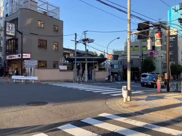 神楽坂安養寺の周辺