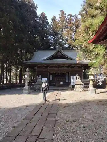 吾妻神社の本殿