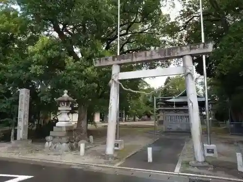 神明社の鳥居