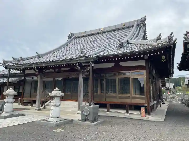 林照寺の{uncategorized: "未分類", other: "その他", undefined: "問題あり", building: "その他建物", grave: "お墓", sacred_gate: "鳥居", guardian: "狛犬", statue: "像", buddha: "仏像", history: "歴史", nature: "自然", garden: "庭園", animal: "動物", pagoda: "塔", temizu: "手水舎", mountain_gate: "山門・神門", sanctuary: "本殿・本堂", subordinate: "末社・摂社", art: "芸術", scenery: "景色", jizo: "地蔵", ema: "絵馬", goshuin: "御朱印", omikuji: "おみくじ", items: "授与品その他", amulet: "お守り", goshuincho: "御朱印帳", eats: "食事", festival: "お祭り", votive_dance: "神楽", shichigosan: "七五三参", wedding: "結婚式", experience: "体験その他", initially: "初詣", around: "周辺", anti_infection: "感染症対策"}