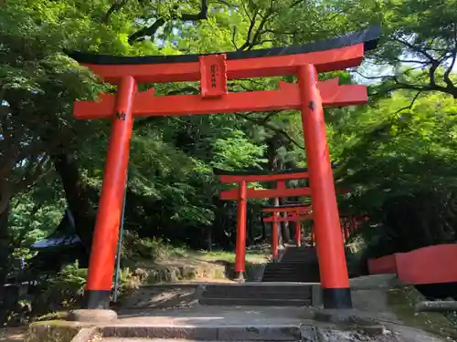 有子山稲荷神社の鳥居