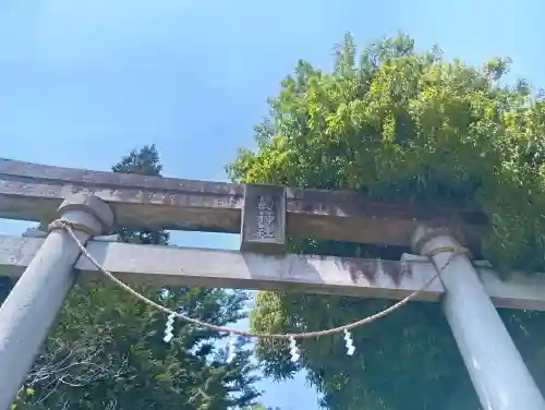 八剱神社の{uncategorized: "未分類", other: "その他", undefined: "問題あり", building: "その他建物", grave: "お墓", sacred_gate: "鳥居", guardian: "狛犬", statue: "像", buddha: "仏像", history: "歴史", nature: "自然", garden: "庭園", animal: "動物", pagoda: "塔", temizu: "手水舎", mountain_gate: "山門・神門", sanctuary: "本殿・本堂", subordinate: "末社・摂社", art: "芸術", scenery: "景色", jizo: "地蔵", ema: "絵馬", goshuin: "御朱印", omikuji: "おみくじ", items: "授与品その他", amulet: "お守り", goshuincho: "御朱印帳", eats: "食事", festival: "お祭り", votive_dance: "神楽", shichigosan: "七五三参", wedding: "結婚式", experience: "体験その他", initially: "初詣", around: "周辺", anti_infection: "感染症対策"}