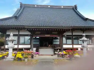 来福寺の本殿・本堂