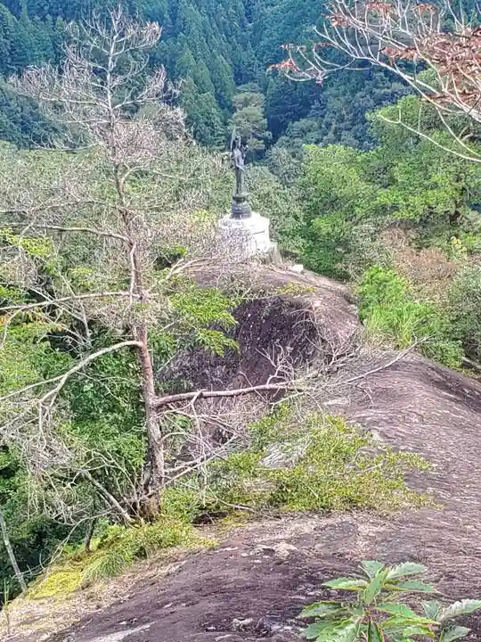 秩父札所三十二番 法性寺の仏像
