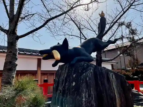 伏見稲荷大社の狛犬