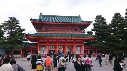 平安神宮の山門