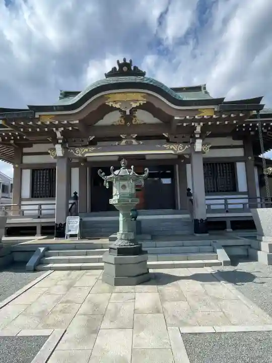 上和田信法寺別院薬王院の{uncategorized: "未分類", other: "その他", undefined: "問題あり", building: "その他建物", grave: "お墓", sacred_gate: "鳥居", guardian: "狛犬", statue: "像", buddha: "仏像", history: "歴史", nature: "自然", garden: "庭園", animal: "動物", pagoda: "塔", temizu: "手水舎", mountain_gate: "山門・神門", sanctuary: "本殿・本堂", subordinate: "末社・摂社", art: "芸術", scenery: "景色", jizo: "地蔵", ema: "絵馬", goshuin: "御朱印", omikuji: "おみくじ", items: "授与品その他", amulet: "お守り", goshuincho: "御朱印帳", eats: "食事", festival: "お祭り", votive_dance: "神楽", shichigosan: "七五三参", wedding: "結婚式", experience: "体験その他", initially: "初詣", around: "周辺", anti_infection: "感染症対策"}