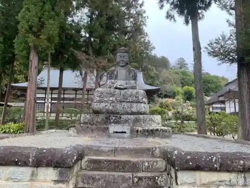 向嶽寺の仏像