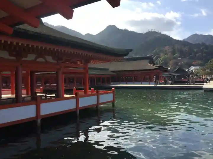 厳島神社(広島県)