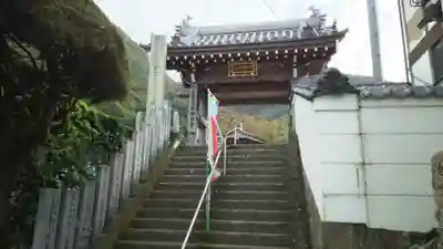 出釋迦寺の山門・神門