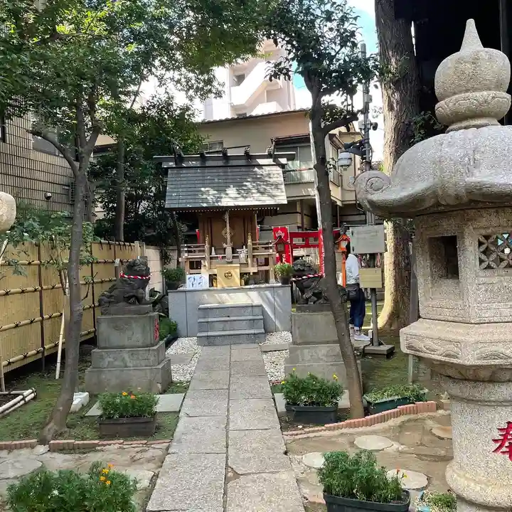 高円寺氷川神社の末社・摂社