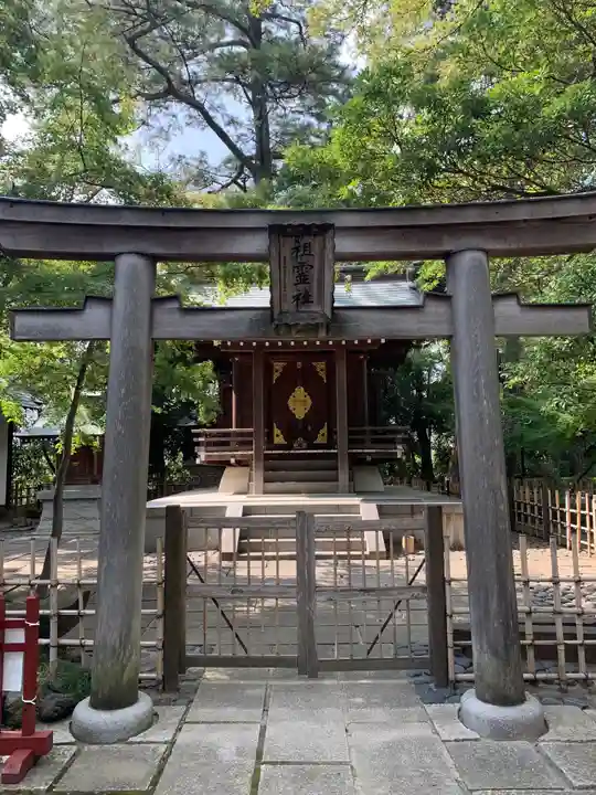 越ヶ谷久伊豆神社の末社・摂社