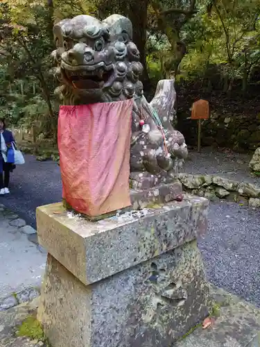 貴船神社の狛犬