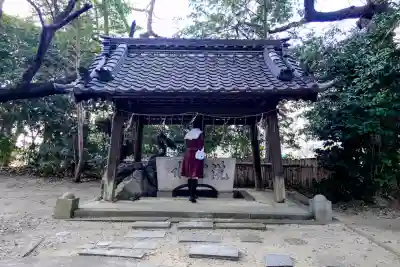 白山媛神社（上条白山媛神社）の手水舎