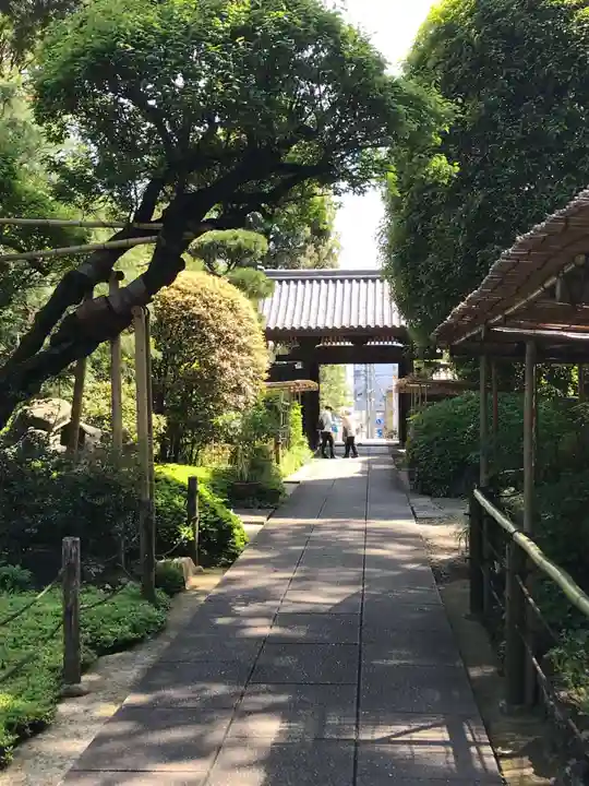 東長谷寺 薬王院の庭園