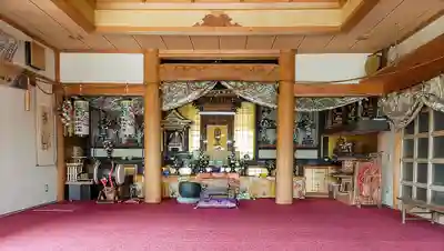 薬師堂の本殿・本堂