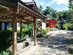 平等寺（三輪山平等寺）の建物その他