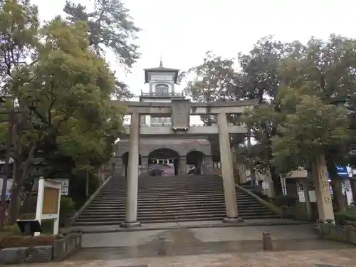 尾山神社の鳥居