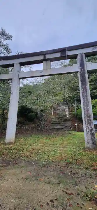 霊山神社の鳥居