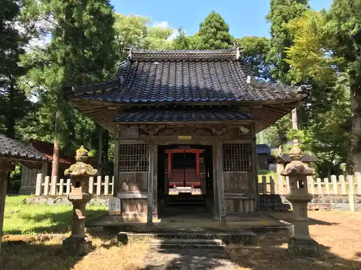 酒垂神社の本殿・本堂