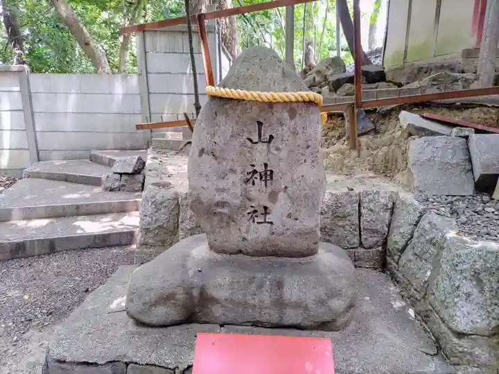 生玉稲荷神社の末社・摂社