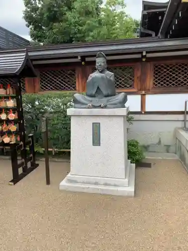 晴明神社の像