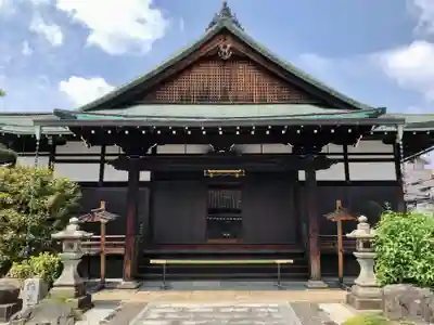 長圓寺の本殿・本堂