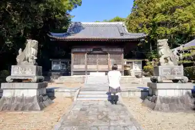 八柱社の本殿・本堂