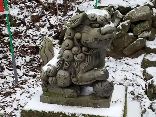 奥山愛宕神社の狛犬