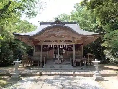 加知彌神社の本殿・本堂