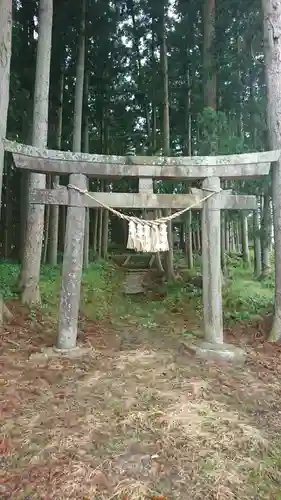 八幡神社の鳥居