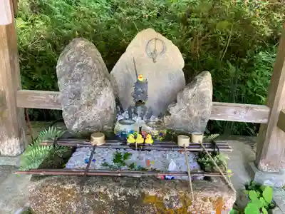 国宝　長寿寺の手水舎