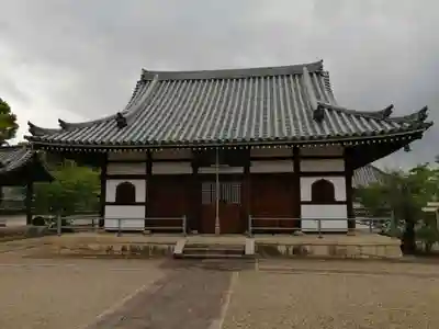 野中寺の本殿・本堂
